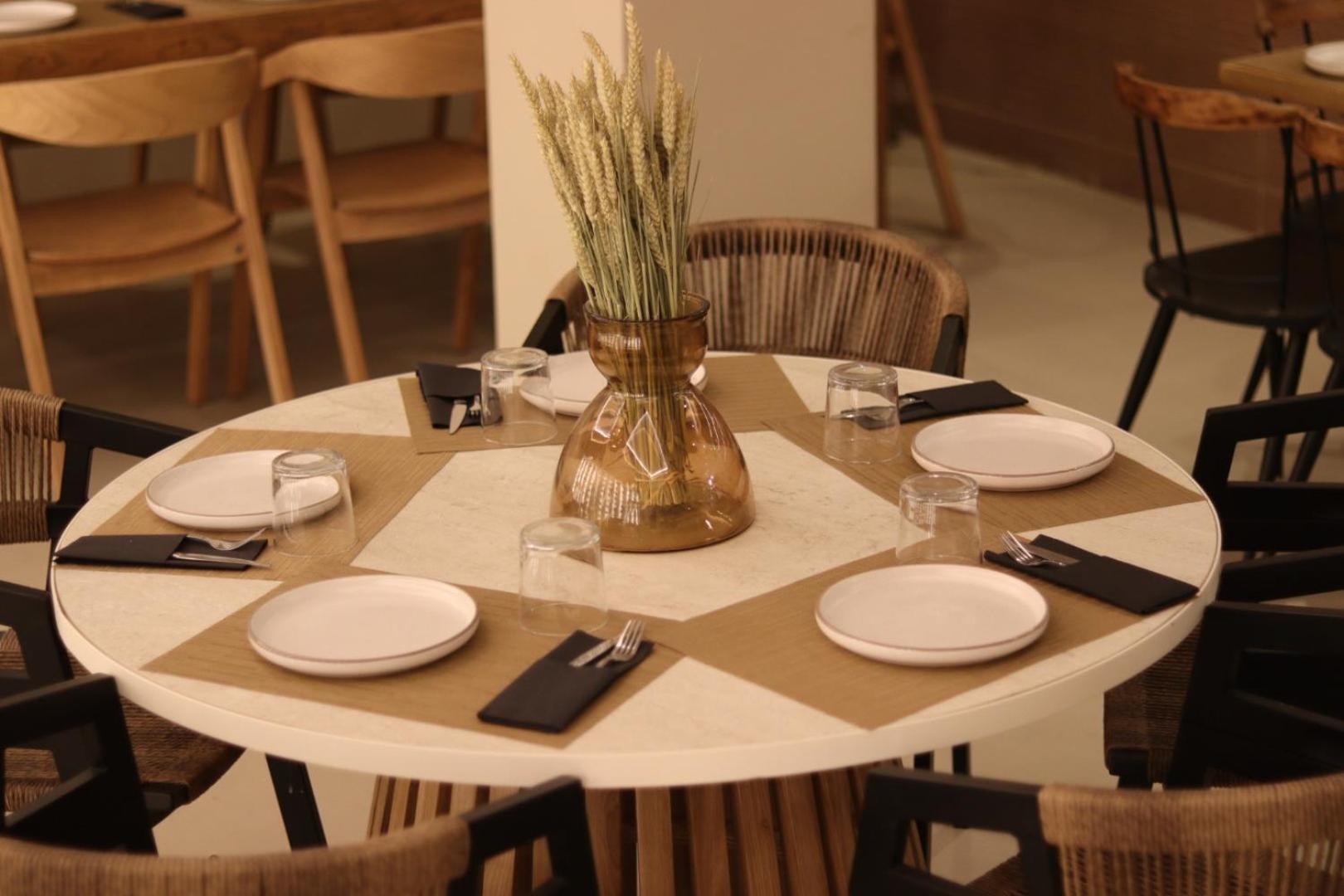 Parea Aparthotel *